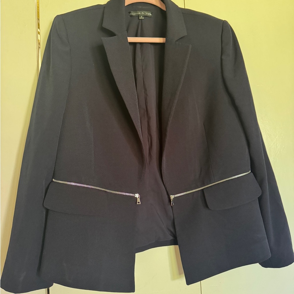 Preston & York Elegant Navy Blue Blazer with Zipper Accents